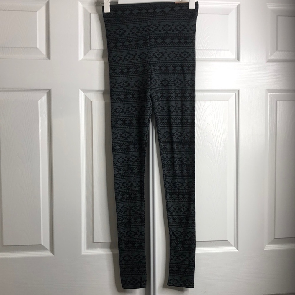 American Eagle Leggings Black Gray Hi‎ Rise Aztec Print S